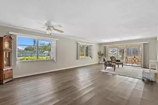 4852 Independence Dr, Bradenton, FL 34210 - Photo 8