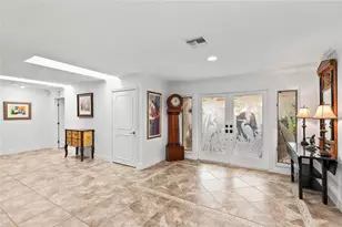 1218 Yacht Harbor Dr, Osprey, FL 34229 - Photo 8