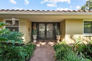 1218 Yacht Harbor Dr, Osprey, FL 34229 - Photo 4