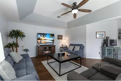 498 Lake Of The Woods Drive, Venice, FL 34293 - Photo 16