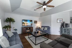 498 Lake of the Woods Dr, Venice, FL 34293 - Photo 16