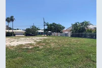 538 67th Street, Holmes Beach, FL 34217 - Photo 6