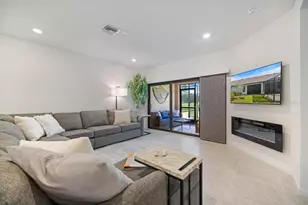 6511 Silverstar Dr, Sarasota, FL 34240 - Photo 6