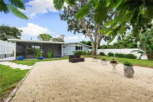 1911 Upper Beechwood Ave, Sarasota, FL 34231 - Photo 40