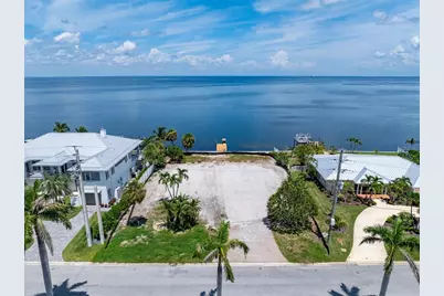 659 Key Royale Drive, Holmes Beach, FL 34217 - Photo 1