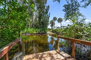 217 Charles Dr, Nokomis, FL 34275 - Photo 6