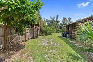 217 Charles Dr, Nokomis, FL 34275 - Photo 16