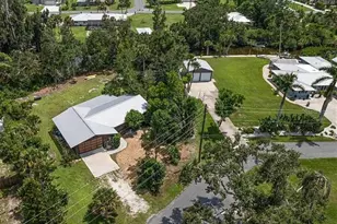 217 Charles Dr, Nokomis, FL 34275 - Photo 2