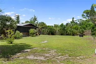 217 Charles Dr, Nokomis, FL 34275 - Photo 28