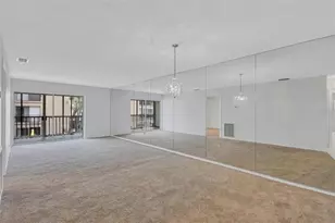 2607 Woodgate Ln, Sarasota, FL 34231 - Photo 14