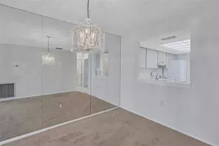 2607 Woodgate Ln, Sarasota, FL 34231 - Photo 14