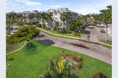7611 34th Ave W #302, Bradenton, FL 34209 - Photo 4