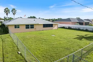 22285 Columbus Ave, Port Charlotte, FL 33954 - Photo 38