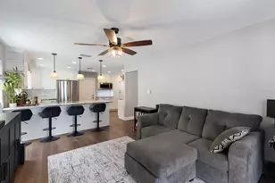 13719 Wilkes Dr, Tampa, FL 33618 - Photo 12