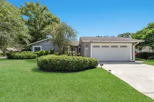 13719 Wilkes Dr, Tampa, FL 33618 - Photo 2
