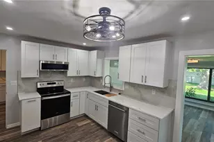 3317 Pine Valley Dr, Sarasota, FL 34239 - Photo 22