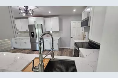 3317 Pine Valley Drive, Sarasota, FL 34239 - Photo 20