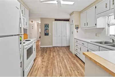 808 53rd Avenue E #184J, Bradenton, FL 34203 - Photo 18