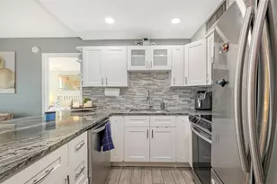 2901 26th St W, Bradenton, FL 34205 - Photo 14