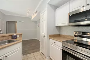 5531 Rosehill Rd, Sarasota, FL 34233 - Photo 14