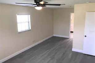 8305 12th Ave Dr NW, Bradenton, FL 34209 - Photo 12