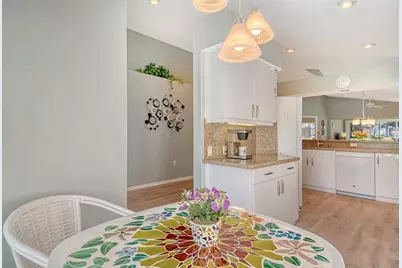 4920 Linsey Court, Sarasota, FL 34243 - Photo 4