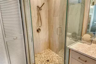 4920 Linsey Ct, Sarasota, FL 34243 - Photo 24