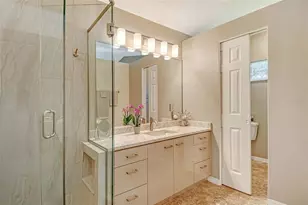 4920 Linsey Ct, Sarasota, FL 34243 - Photo 22