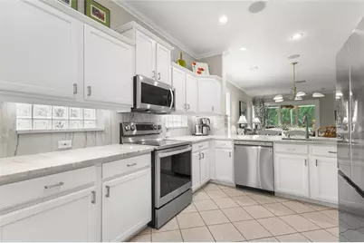 4840 Lakescene Place, Sarasota, FL 34243 - Photo 2