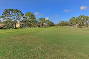 5767 Avista Dr, Sarasota, FL 34243 - Photo 16