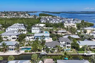 825 Tarawitt Dr, Longboat Key, FL 34228 - Photo 4