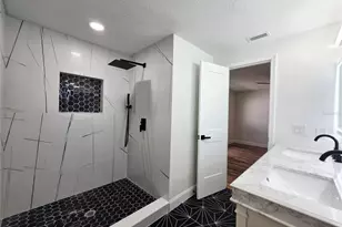 6160 71st Ave N, Pinellas Park, FL 33781 - Photo 20