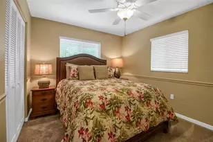 1833 Sandalwood Dr, Sarasota, FL 34231 - Photo 28