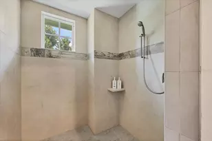 8009 Bounty Ln, Bradenton, FL 34202 - Photo 40