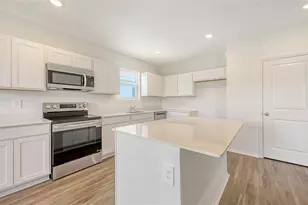 4504 Hawthorn Ave, Parrish, FL 34219 - Photo 8