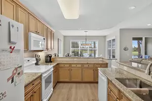 10601 Lemon Creek Loop, Englewood, FL 34224 - Photo 8