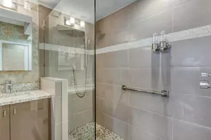 5420 Eagles Point Cir, Sarasota, FL 34231 - Photo 26