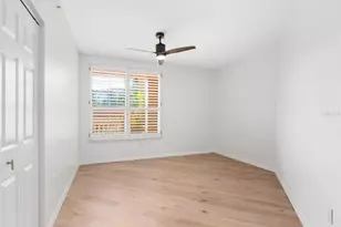 5420 Eagles Point Cir, Sarasota, FL 34231 - Photo 30