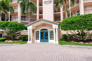 5420 Eagles Point Cir, Sarasota, FL 34231 - Photo 4