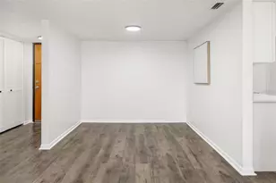 2585 Countryside Blvd, Clearwater, FL 33761 - Photo 8