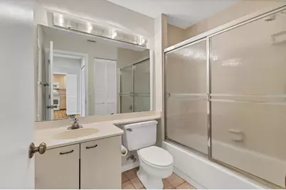 3244 Ringwood Meadow #77, Sarasota, FL 34235 - Photo 24