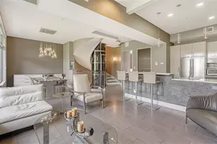 213 Cosmopolitan Ct, Sarasota, FL 34236 - Photo 6