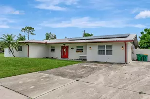 509 Ridgewood St NW, Port Charlotte, FL 33952 - Photo 2