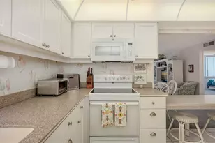 1975 Gulf of Mexico Dr, Longboat Key, FL 34228 - Photo 18