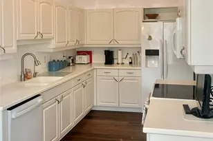 301 Reclinata Cir, Venice, FL 34292 - Photo 18