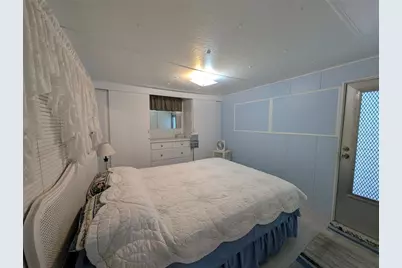 1702 Olympia Fields Street, Sarasota, FL 34234 - Photo 14