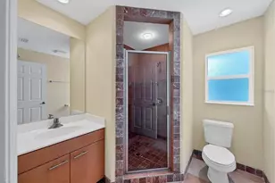 4250 Swift Rd, Sarasota, FL 34231 - Photo 18