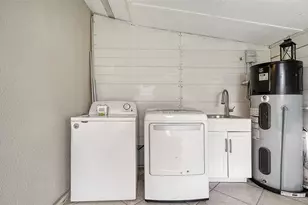 3085 Goldenrod St, Sarasota, FL 34239 - Photo 36