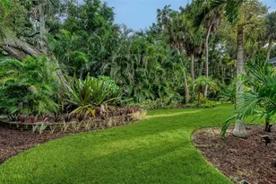 734 Indian Beach Cir, Sarasota, FL 34234 - Photo 38