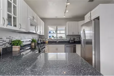 13951 Harbor View Drive, Seminole, FL 33776 - Photo 12